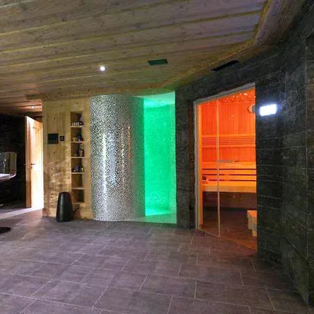 Grand Alpine Chalet 6 Bed, 6 Bath In Saanen
