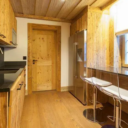 Grand Alpine Chalet 6 Bed, 6 Bath In Saanen Gstaad