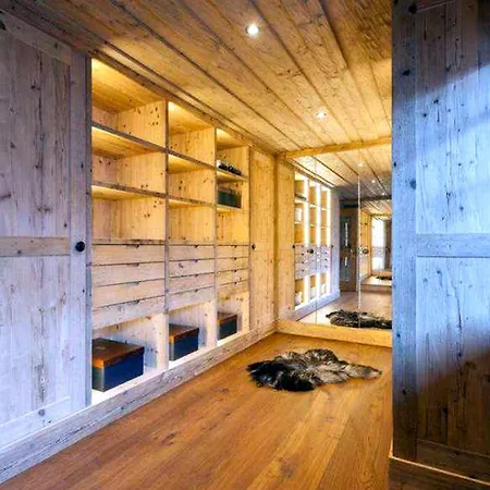 Chalet Grand Alpine Chalet 6 Bed, 6 Bath In Saanen Gstaad