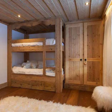 Grand Alpine Chalet 6 Bed, 6 Bath In Saanen Chalet Gstaad