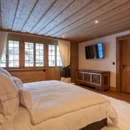 Grand Alpine Chalet 6 Bed, 6 Bath In Saanen Gstaad