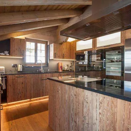 Grand Alpine Chalet 6 Bed, 6 Bath In Saanen